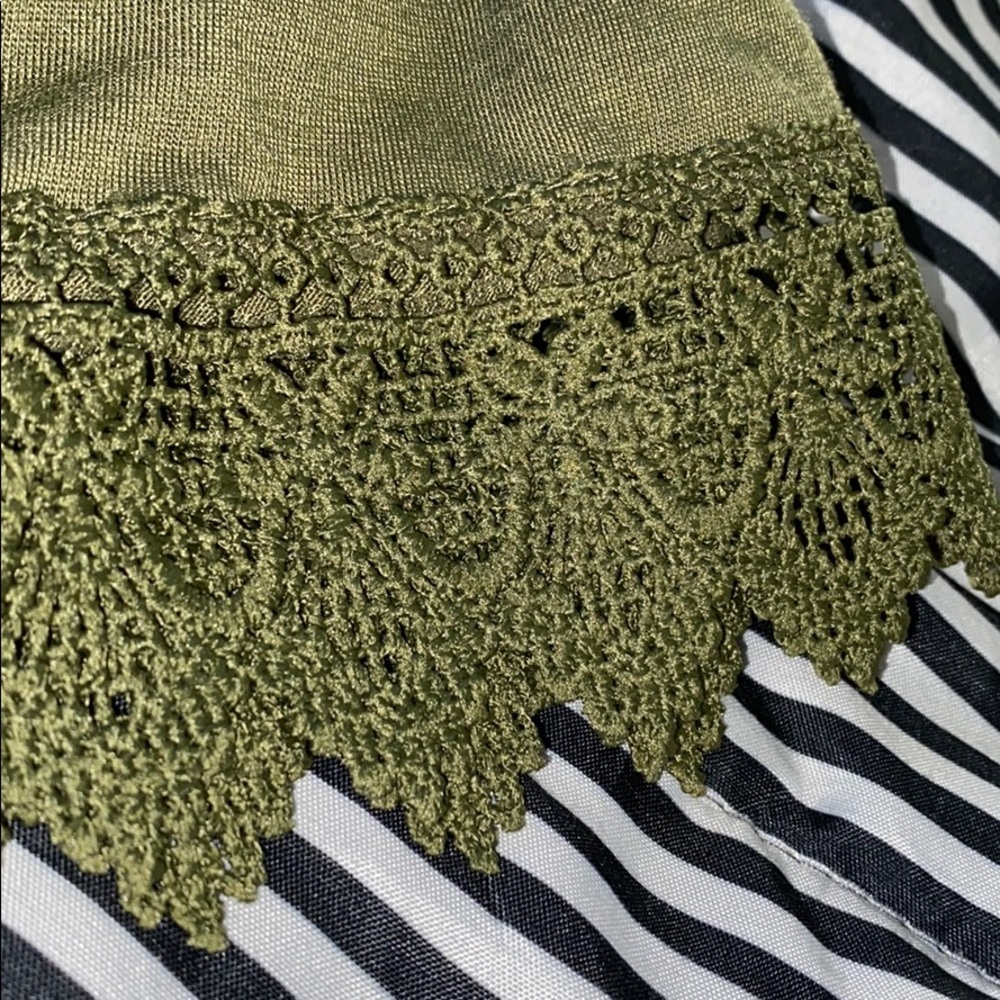 Blouse - Picture 2 of 4
